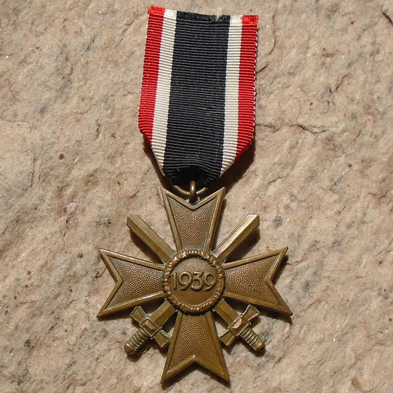 Cruz de Mérito de Guerra de 2ª Classe com Espadas - Imagem 4